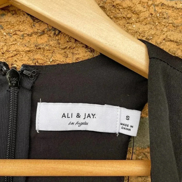 Ali Jay Flounced Bodice Jumpsuit small - Picture 5 of 8